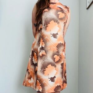 1970s Leaf Print Sleeveless Dress